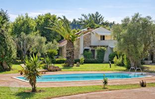 3-bedroom villa 150 m² in Sani for 695,000 €