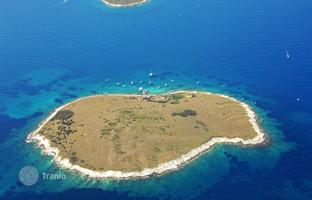 Island 102,000 m² in Medulin for 20,400,000 €