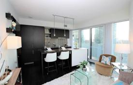 Apartment – Harbour Street, Old Toronto, Toronto,  Ontario,   Canada for C$1,273,000