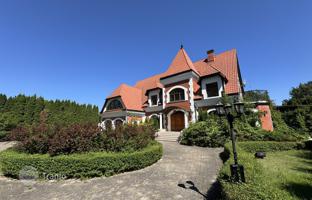 7-room house in Kurzeme District for 1,000,000 €