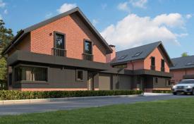 House in Cherry Garden mini-complex without support fee, Priselci, Varna region, 208 sq. m., price 255,000 euros for 255,000 €