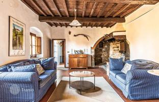 6-bedroom villa 300 m² in Dicomano for 795,000 €