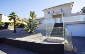 Modern villa with a private garden, a swimming pool, a parking and a terrace, Sol de Mallorca, Spain for 1,800,000 € Modern villa with a private garden, a swimming pool, a parking and a terrace, Sol de Mallorca, Spain for 1,800,000 €