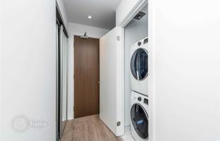 5-bedroom apartment in Lake Shore Boulevard West for C$1,168,000