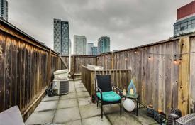 Apartment – Front Street West, Old Toronto, Toronto,  Ontario,   Canada for C$864,000