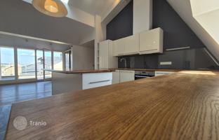 Apartment 210 m² in Central District for 525,000 €