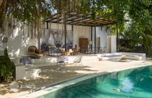 7-bedroom villa 1,000 m² in Jalan Umalas for $3,600,000