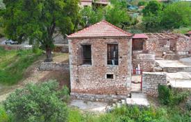 Ancient traditional house for renovation in the Peloponnese, Greece for 250,000 €