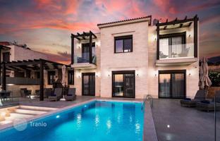 3-bedroom villa 203 m² in Plaka (Chania) for 950,000 €