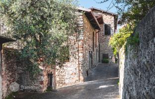 Completely renovated rustic house overlooking Lake Garda in Gargnano, Italy for 980,000 €