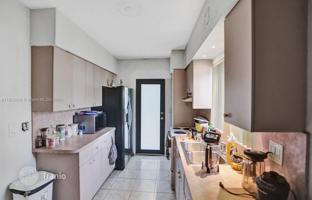 4-bedroom house 237 m² in North Miami Beach for $599,000