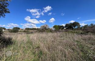 Land plot 637 m² in Sveti Filip i Jakov for 180,000 €