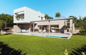 Two-storey villa with a pool and a garden in Las Colinas, Alicante, Spain for 825,000 €