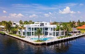 Modern villa with a backyard, a pool, a sitting area, a terrace and four garages, Fort Lauderdale, USA for $8,745,000