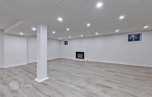 12-bedroom house in Scarborough for C$2,198,000