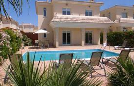 Villa in Protaras with 3 bedrooms, Kapparis for 415,000 €