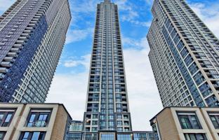 5-bedroom apartment in Etobicoke for C$858,000