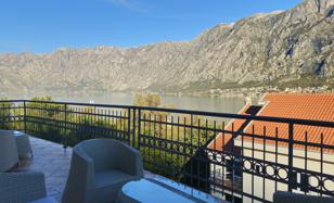 2-bedroom apartment 97 m² in Kotor city for 272,000 €