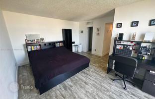 2-bedroom apartments in condo 98 m² in North Miami for $337,000