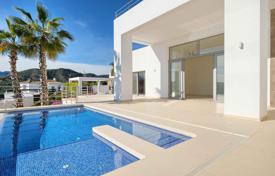 Villa with a swimming pool, a garden and a panoramic view, Benahavis, Spain for 2,300,000 €