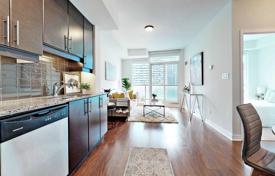 Apartment – Bay Street, Old Toronto, Toronto,  Ontario,   Canada for C$689,000