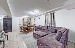 8-bedroom townhouse in North York for C$1,310,000