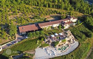 17-bedroom villa in Cuneo for 2,350,000 €