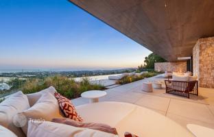 8-bedroom villa 1,696 m² in Marbella for 21,500,000 €