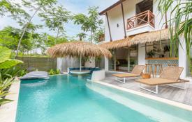 Aesthetic Tropical Style Villa in North Canggu for $449,000