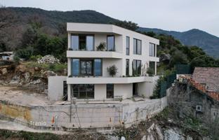 4-bedroom villa 400 m² in Tivat city for 2,700,000 €