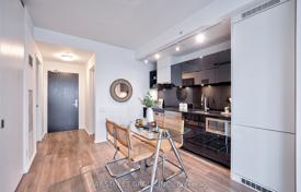Apartment – Peter Street, Old Toronto, Toronto,  Ontario,   Canada for C$754,000