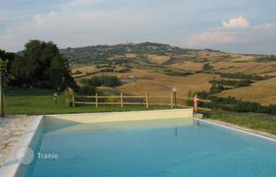 15-bedroom country house 700 m² in Volterra for 2,500,000 €