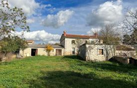10-bedrooms townhome 223 m² in Vrsar, Croatia for 260,000 €