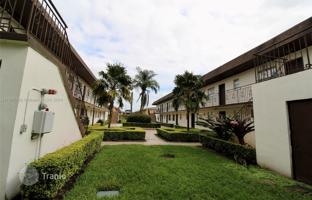 2-bedroom apartments in condo 73 m² in Miami for $280,000