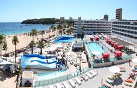 Spacious apartment with a terrace in a residential complex with a pool and a parking, Magaluf, Spain for 995,000 € Spacious apartment with a terrace in a residential complex with a pool and a parking, Magaluf, Spain for 995,000 €