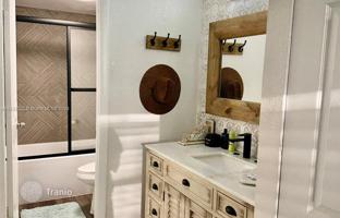 1-bedroom apartments in condo 72 m² in Miami Beach for $329,000