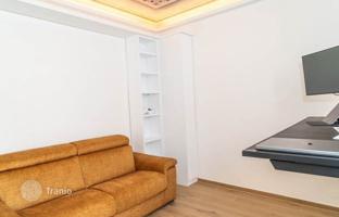 2-bedroom apartment 100 m² in Florence for 820,000 €