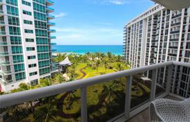 Modern apartment with ocean views in a residence on the first line of the beach, Bal Harbour, Florida, USA for $795,000