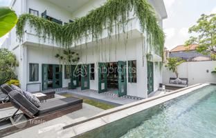 4-bedroom villa 307 m² in Tibubeneng for $690,000