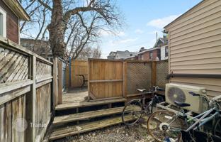 10-bedroom apartment in Dundas Street East for C$1,787,000