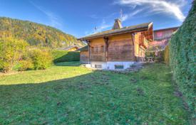 House with a garden and a view of the ski slope, Morzin for 1,350,000 €