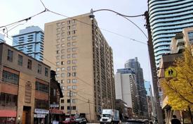 Apartment – Carlton Street, Old Toronto, Toronto,  Ontario,   Canada for C$1,216,000