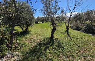 Land plot 1,360 m² in Kastela for 600,000 €