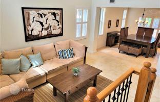 4-bedroom house 352 m² in West End for $875,000