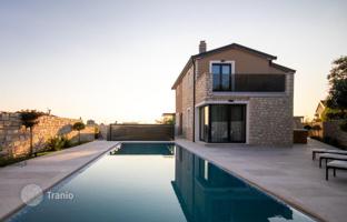 4-bedroom house 146 m² in Nova Vas for 575,000 €