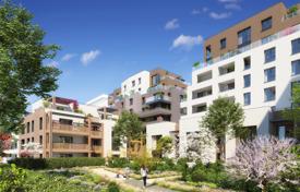 Apartment – Hauts-de-Seine, Ile-de-France, France for From 302,000 €