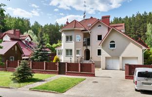 3-bedroom cottage 378 m² in Minsk for $640,000