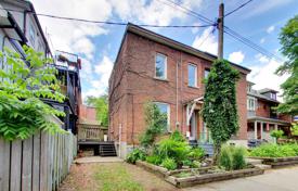 Terraced house – Old Toronto, Toronto, Ontario,  Canada for C$1,195,000