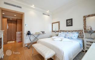 2-bedroom apartment 135 m² in Tivat city for 1,700,000 €