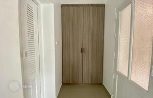 6-bedroom villa 490 m² in Pattaya for $566,000